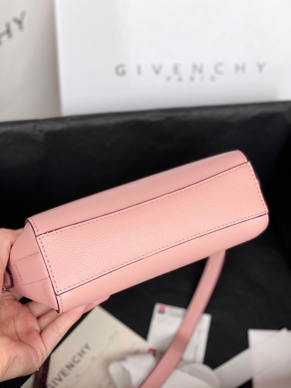 GIVENCHY NANO ANTIGONA