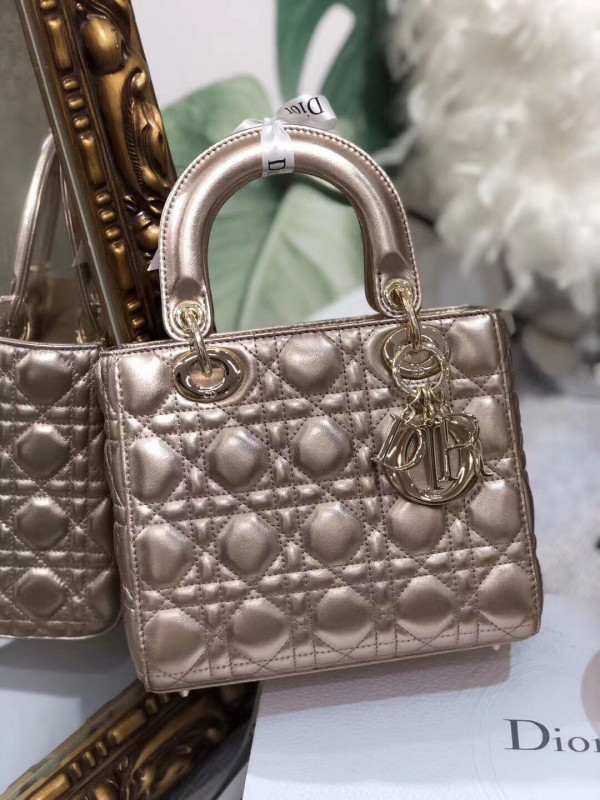 lady D*or small-20-16.5-8cm