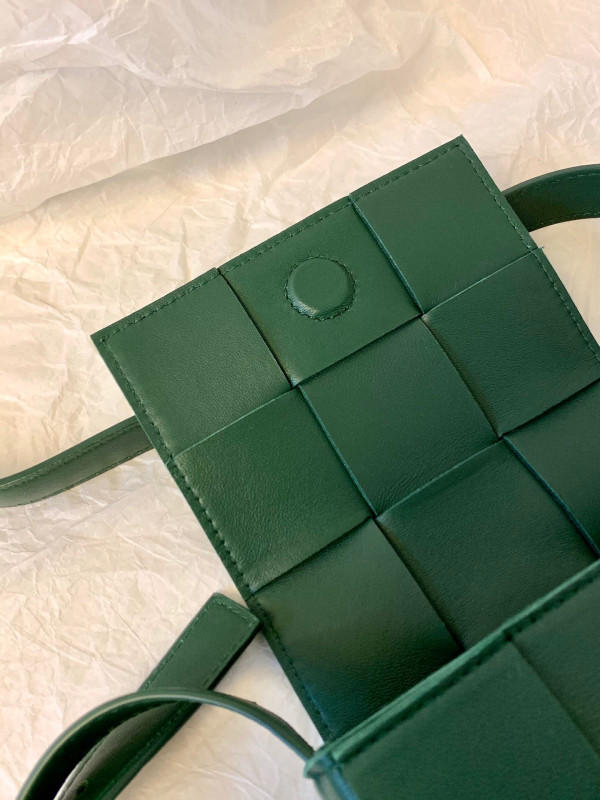 Bo*te*ga ve*ne*ta cassette