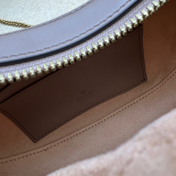 G*u*i gg marmont half-moon-shaped mini bag