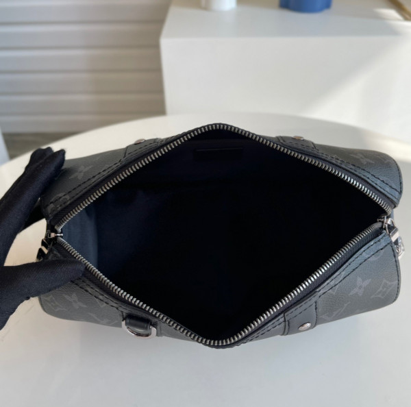 l**is V*t*n city keepall