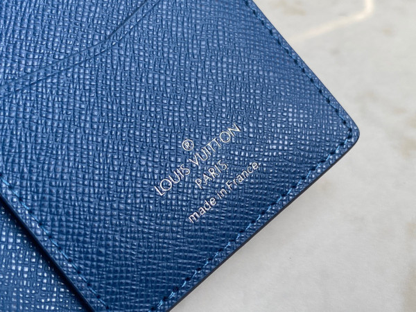 l**is V*t*n pocket organizer