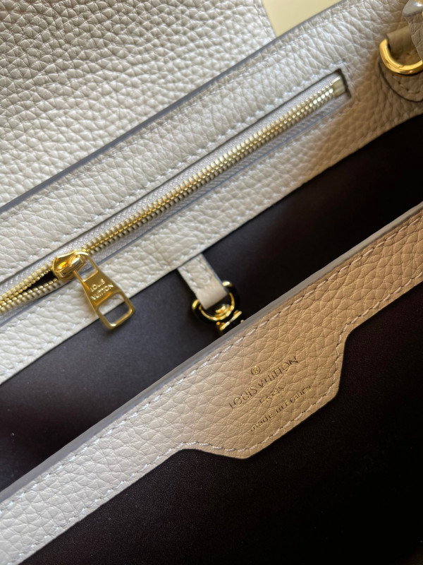 l**is V*t*n capucines bb