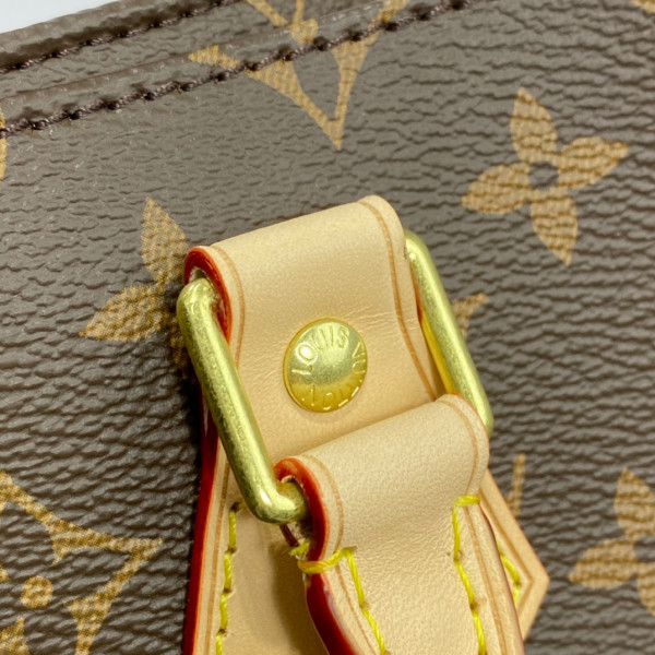 l**is V*t*n sac plat