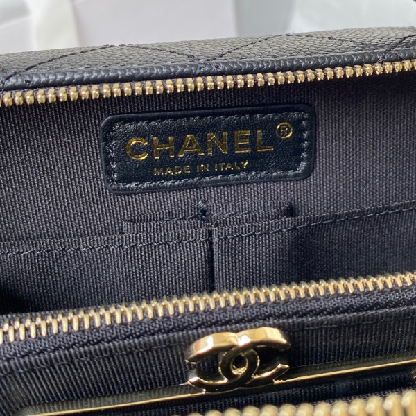 CL VANITY CASE