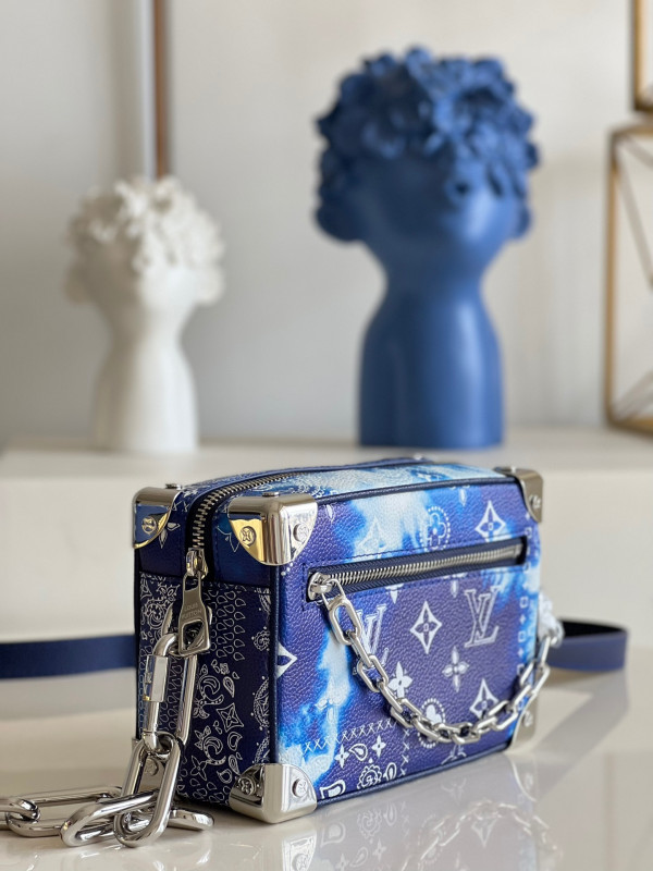 l**is V*t*n mini soft trunk