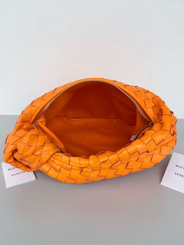 Bo*te*ga ve*ne*ta teen jodie