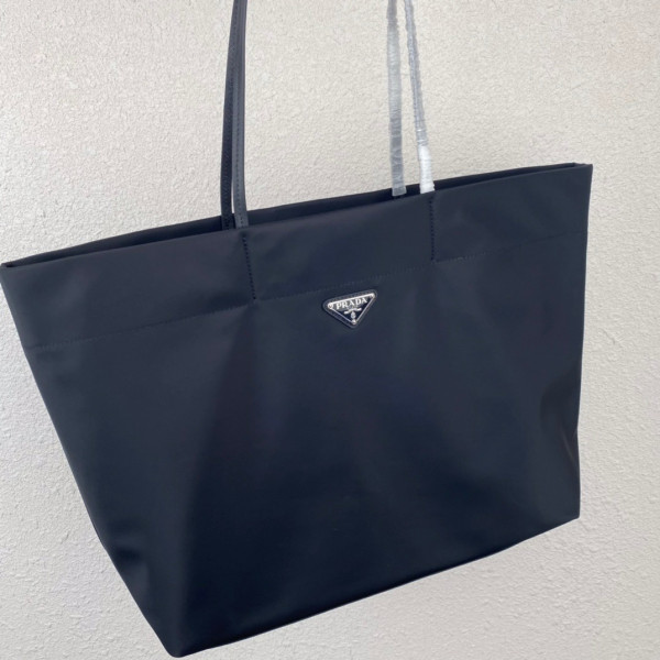 Pra*a re-nylon and saffiano leather tote bag
