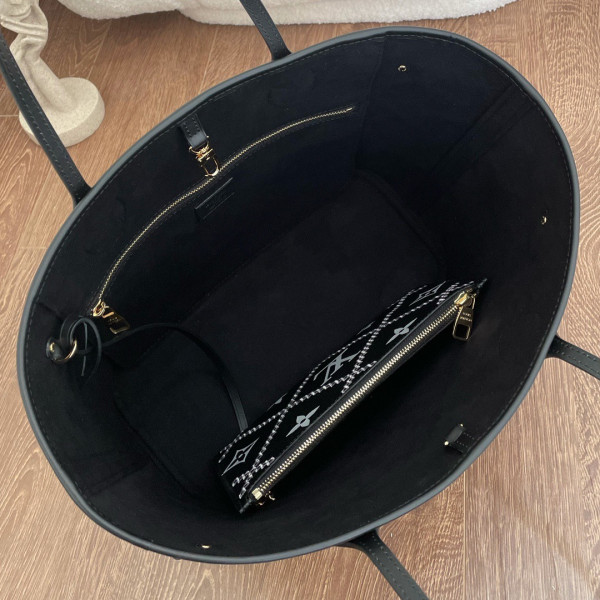 l**is V*t*n neverfull mm