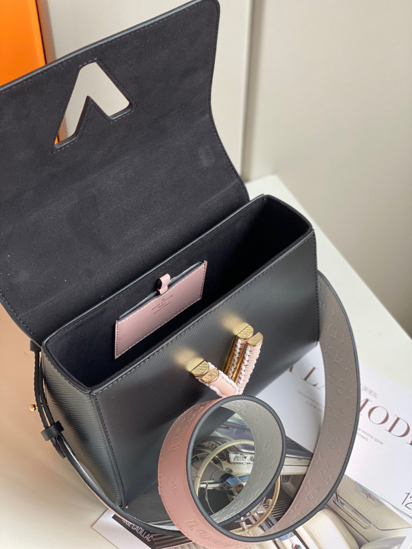 l**is V*t*n twist mm