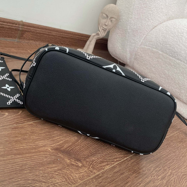 l**is V*t*n neverfull mm