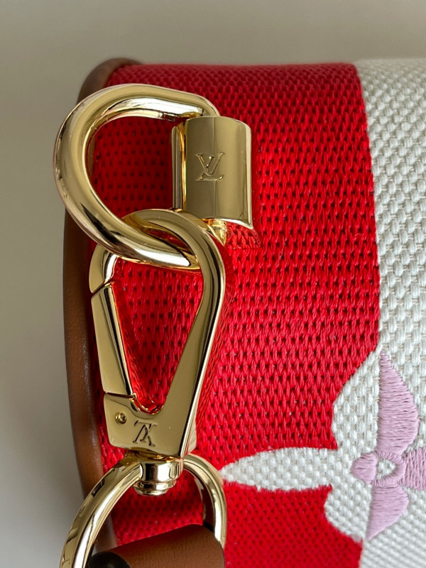 l**is V*t*n twist pm