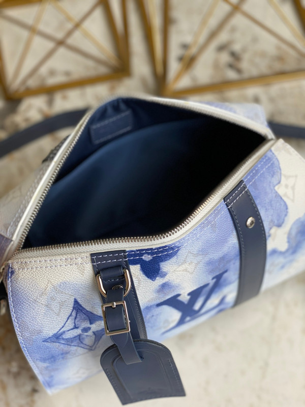 l**is V*t*n city keepall