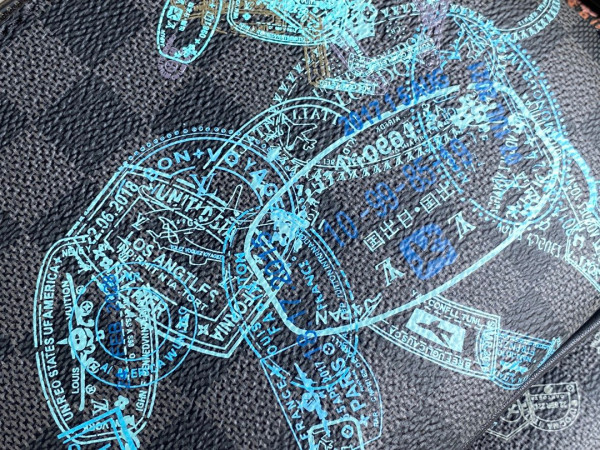 l**is V*t*n trio messenger