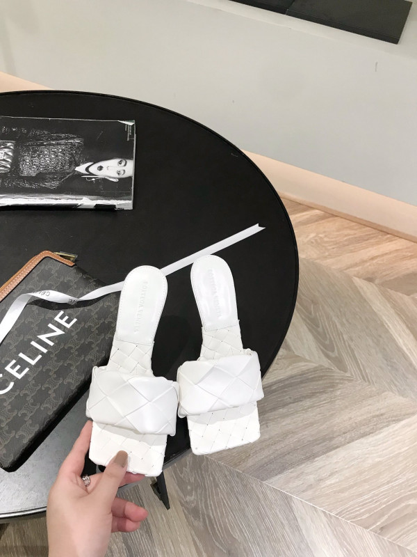 Bo*te*ga ve*ne*ta lido