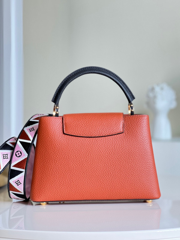 l**is V*t*n capucines bb