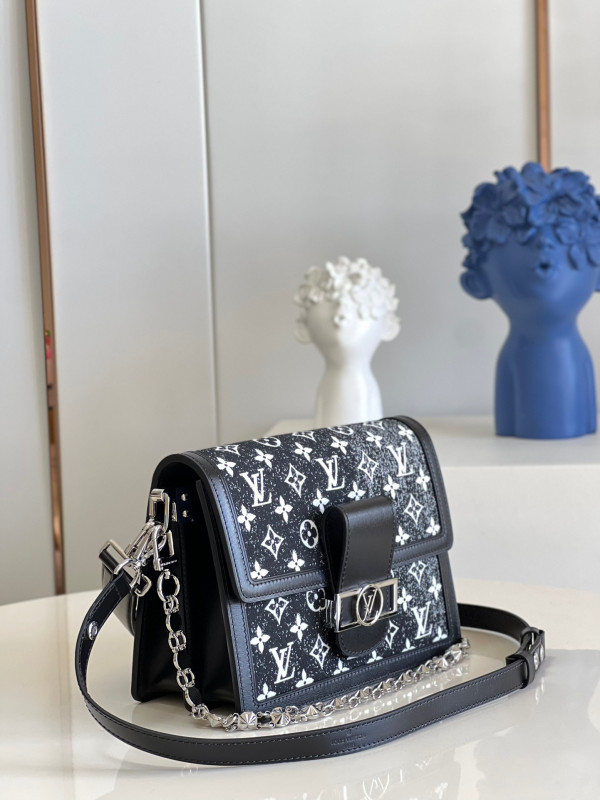 l**is V*t*n dauphine mm