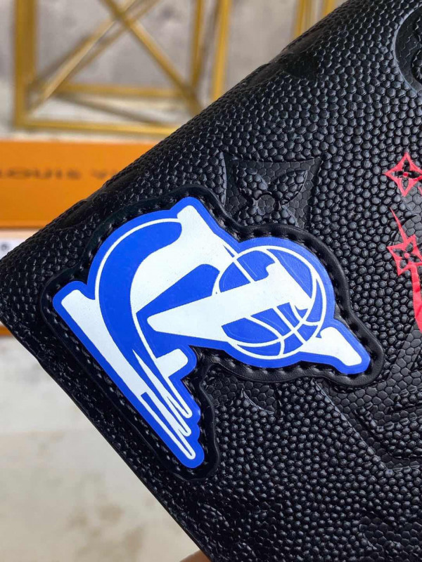 l**is V*t*n lvxnba multiple wallet