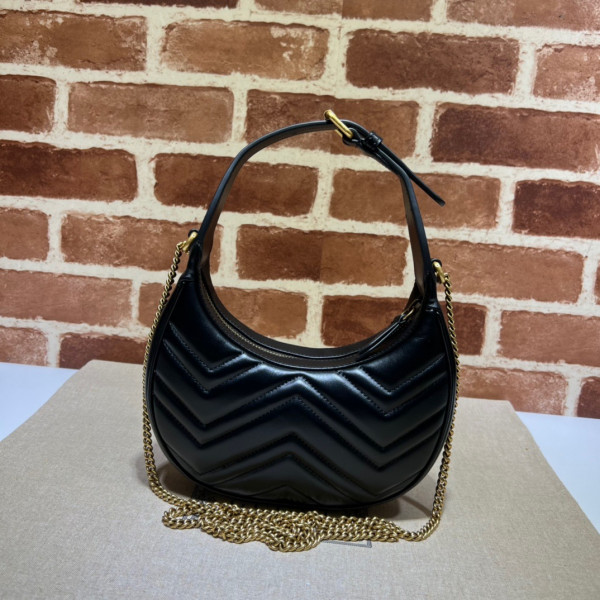 G*u*i gg marmont half-moon-shaped mini bag