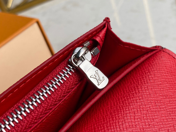 l**is V*t*n brazza wallet