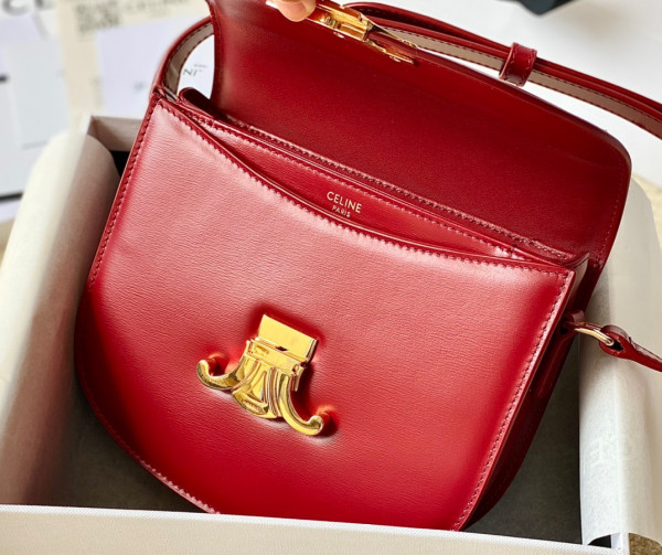 Ce**e teen besace triomphe