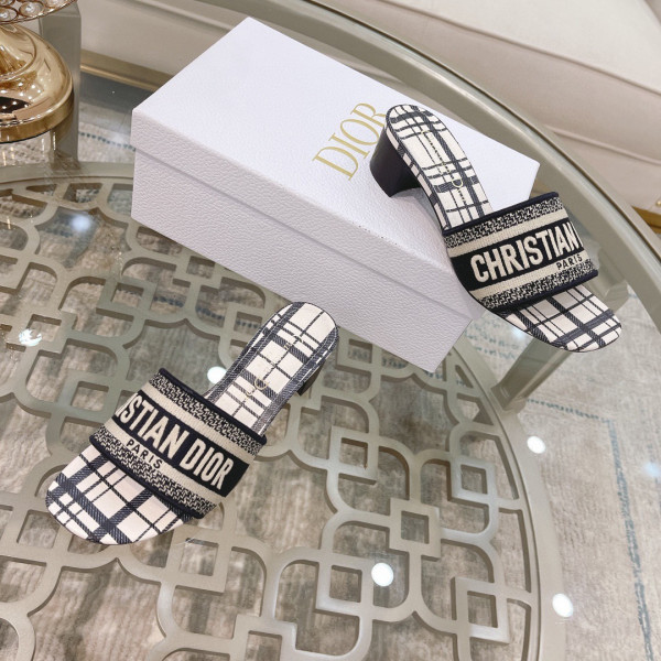 D*or dway heeled slide