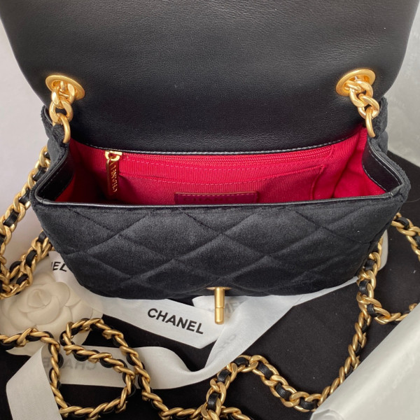 CL FLAP BAG