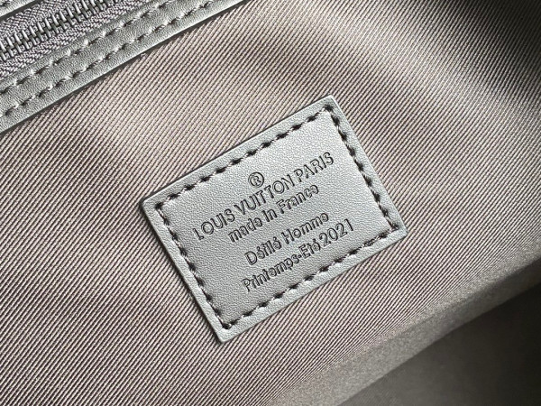 l**is V*t*n keepall bandouliÈre 50