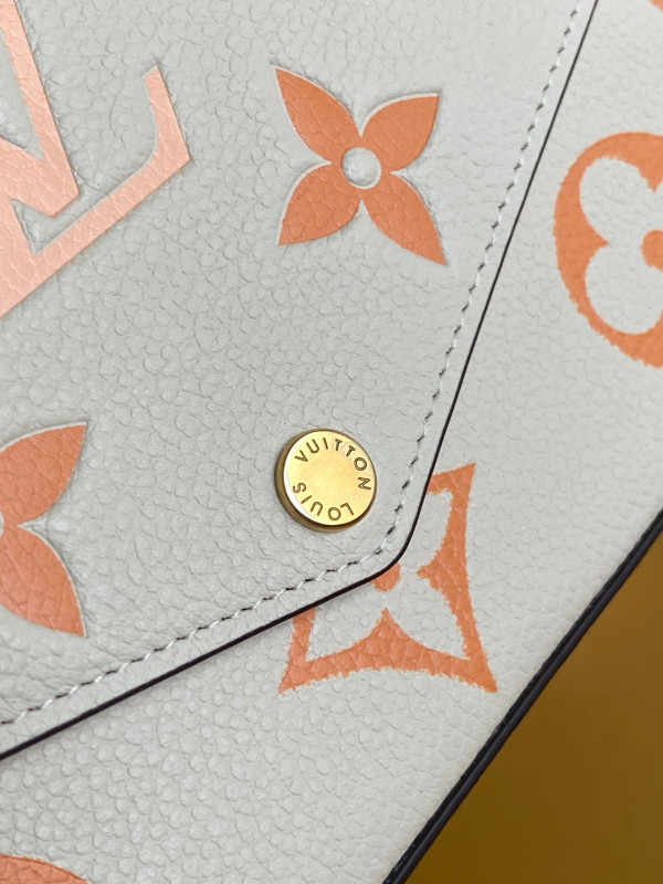 l**is V*t*n fÉlicie pochette