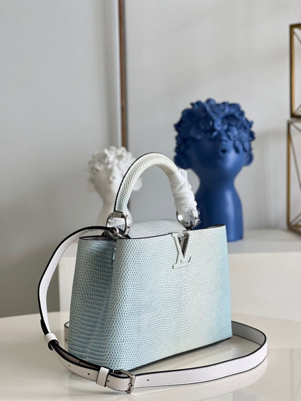 l**is V*t*n capucines bb