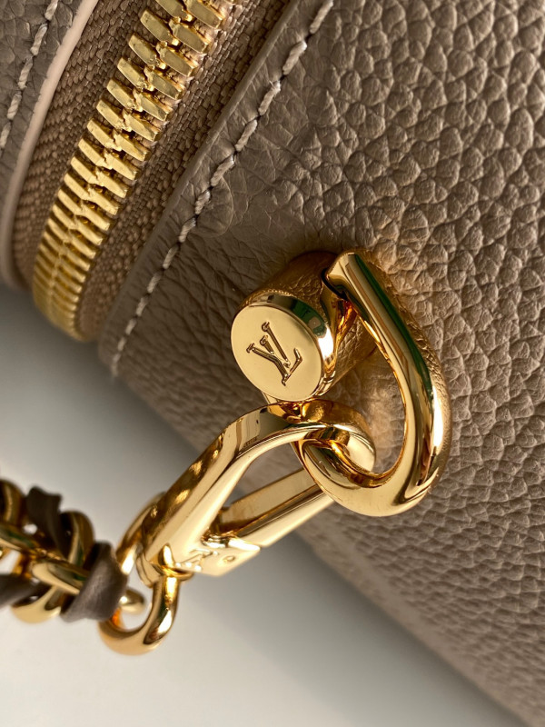 l**is V*t*n vanity pm