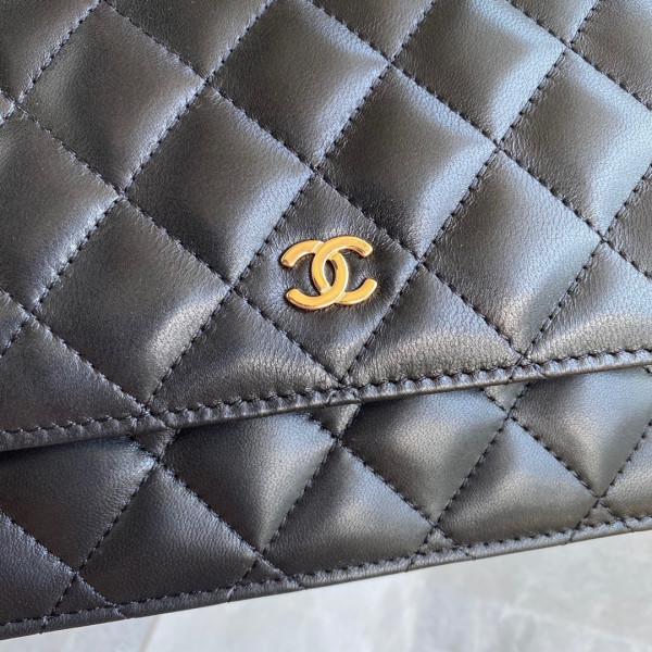 CL CHAIN WALLET LAMBSKIN NEW EDITION