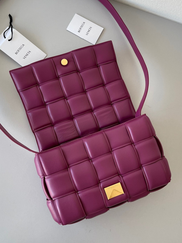 Bo*te*ga ve*ne*ta cassette