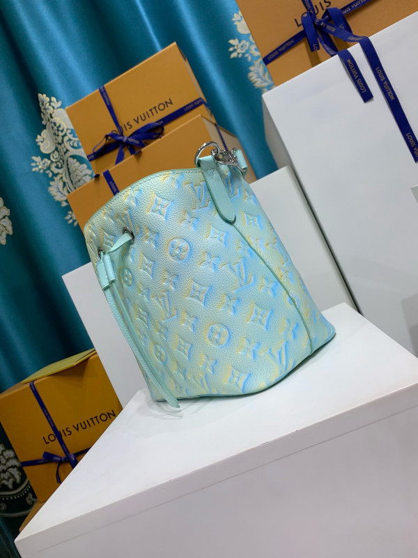 l**is V*t*n nÉonoÉ bb