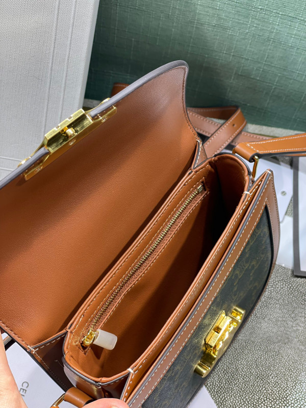 Ce**e teen besace triomphe