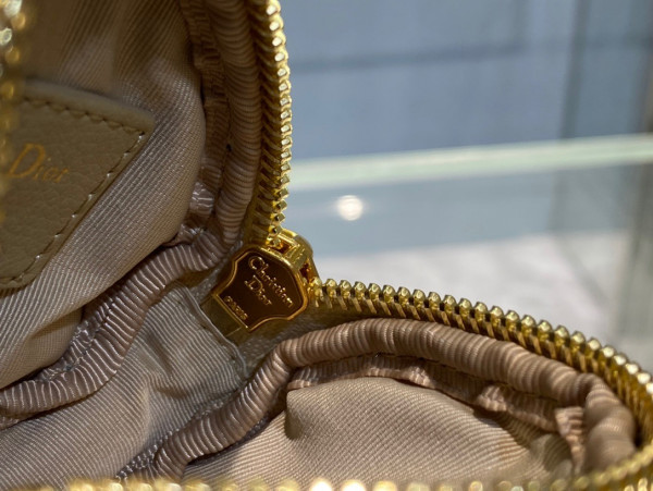 D*or detachable D*or caro round coin purse