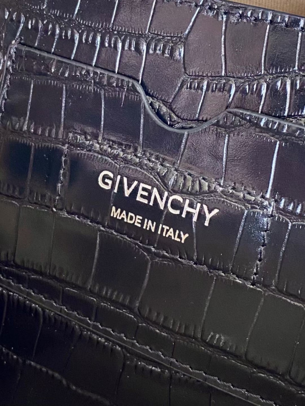 GIVENCHY ANTIGONA SOFT