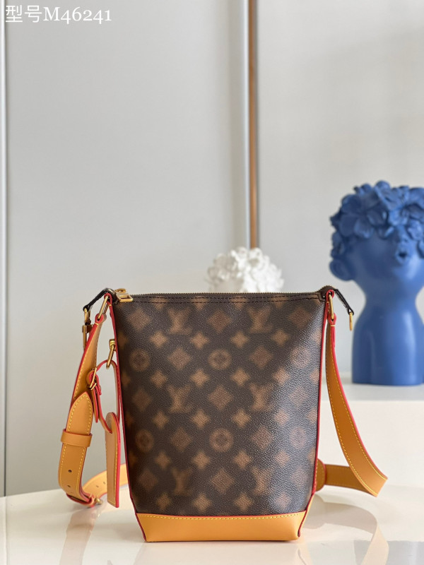 l**is V*t*n hobo cruiser pm