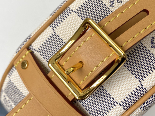 l**is V*t*n boite chapeau souple pm