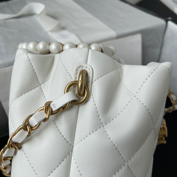 CL BUCKET BAG