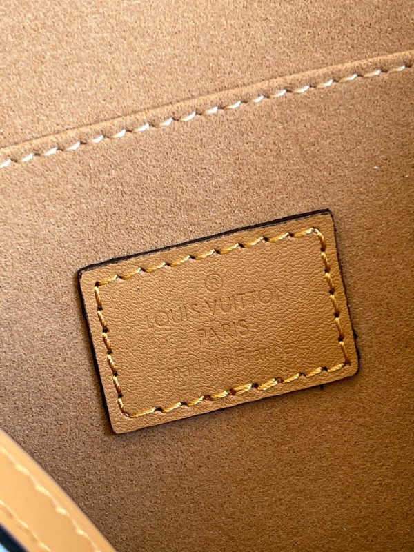 l**is V*t*n dauphine mm