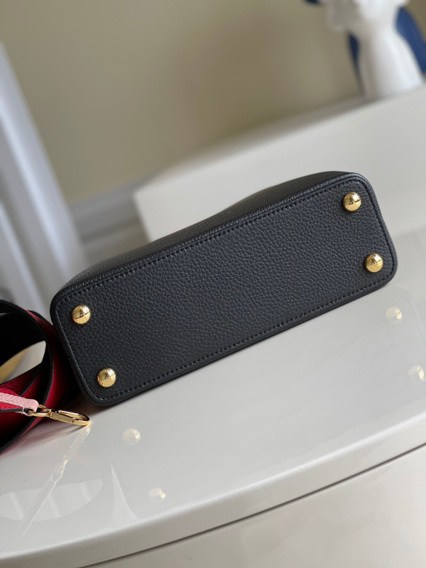 l**is V*t*n capucines bb