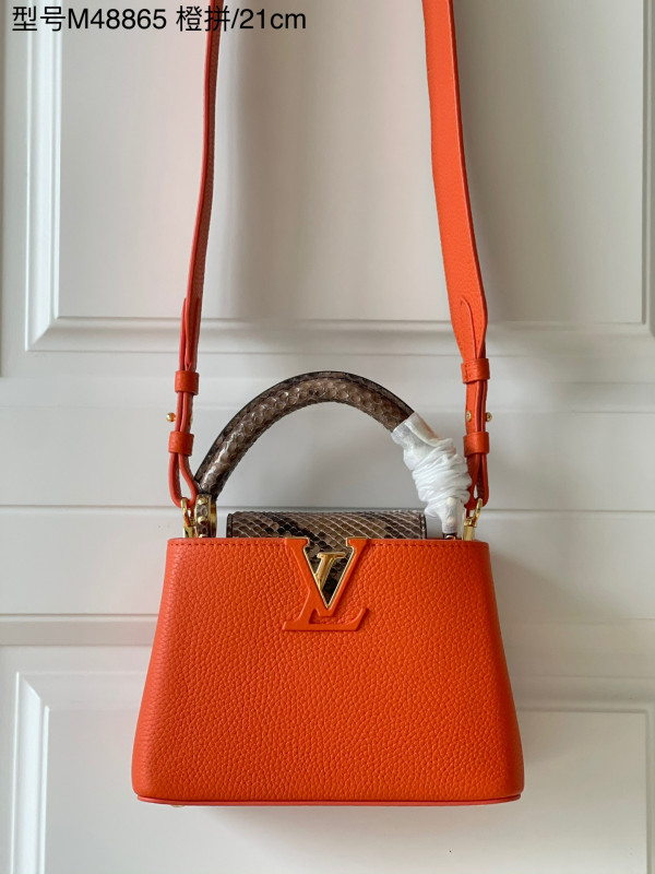 l**is V*t*n capucines mini