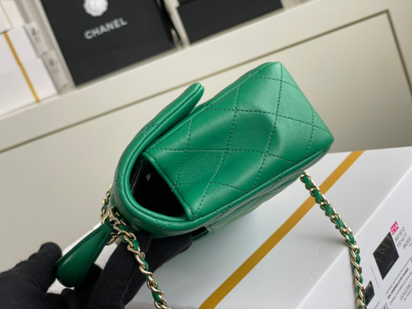 CL MINI FLAP BAG WITH TOP HANDLE