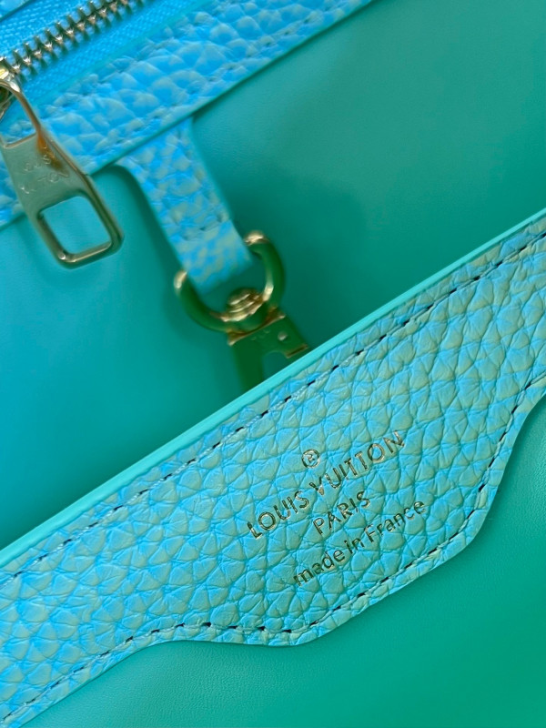 l**is V*t*n capucines bb