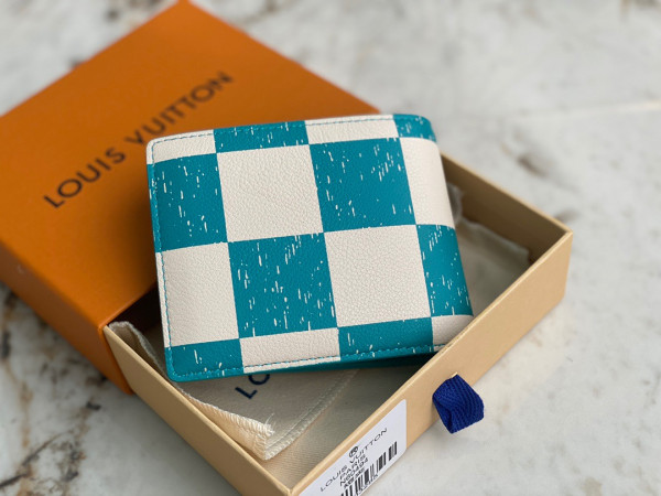 l**is V*t*n multiple wallet