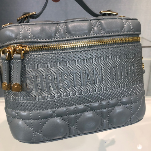 D*or small D*ortravel vanity case-18.5-13-10.5cm