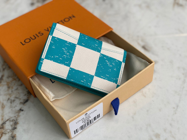 l**is V*t*n pocket organizer