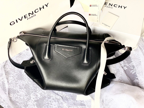GIVENCHY ANTIGONA SOFT