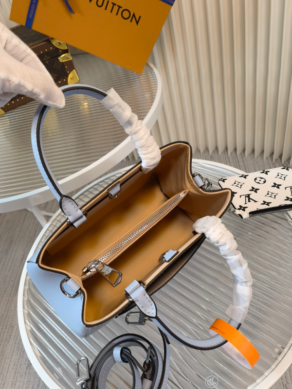 l**is V*t*n marelle tote bb